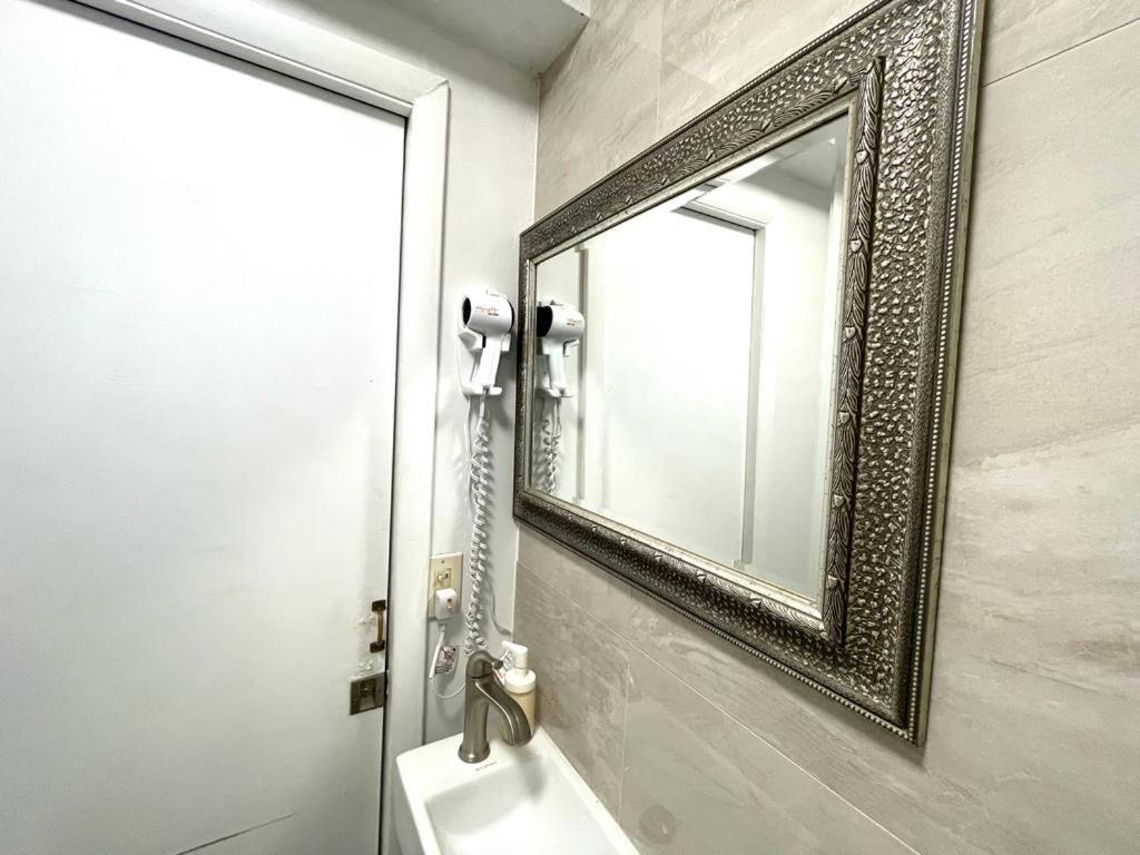 Cozy Room In The Heart Of Little Havana Μαϊάμι Εξωτερικό φωτογραφία